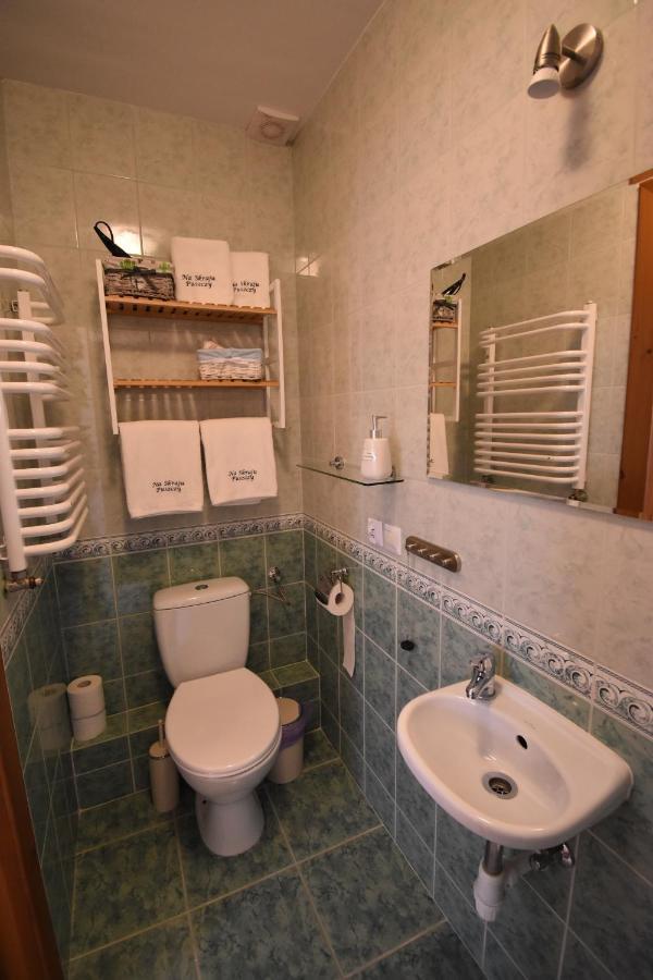 Pokoje Goscinne Na Skraju Puszczy Pogorzelce Extérieur photo