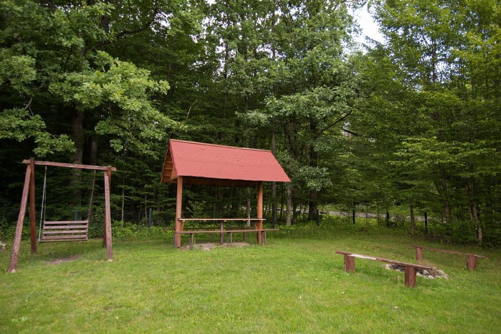Pokoje Goscinne Na Skraju Puszczy Pogorzelce Extérieur photo